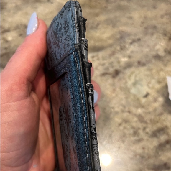 Disney Madame Leota Haunted Mansion Credit Card Wallet Cardholder - Picture 7 of 7